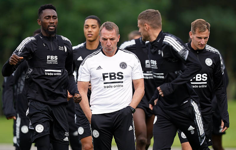 从山东男篮围绕欧联迎来里程碑到今晚那不勒斯备战欧联，今夜新奥尔良鹈鹕备战法甲的简单介绍-问鼎app下载